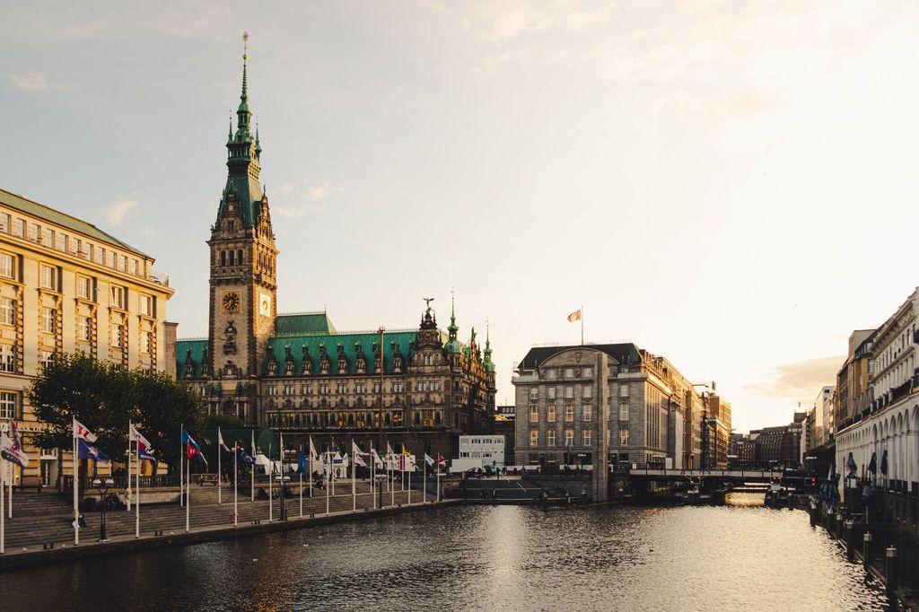 Hamburg Town Hall.jpeg