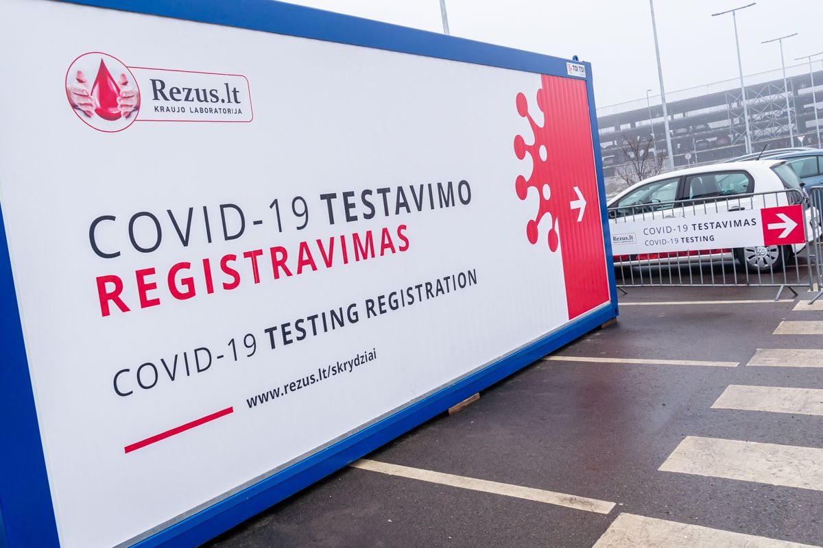 Covid-19 koronaviruso testavimas Vilniaus oro uoste (4).jpg