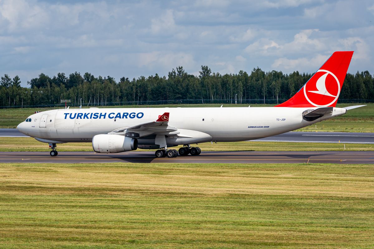 Turkish Cargo VNO (Foto - Martynas Jaugelavicius) (2).jpg