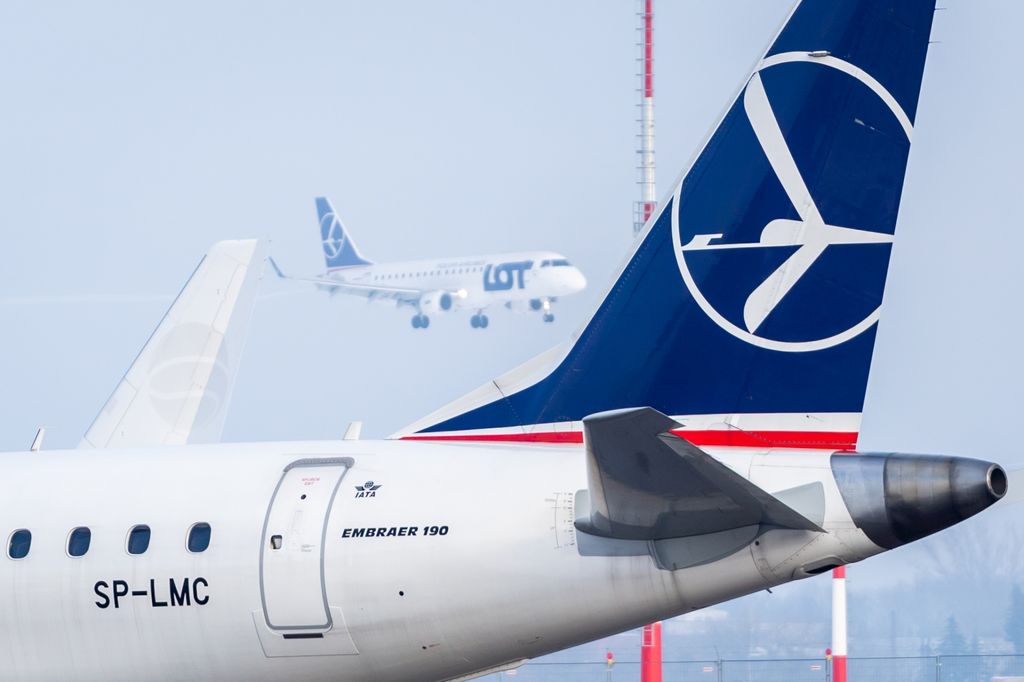 LOT Polish Airlines.jpg