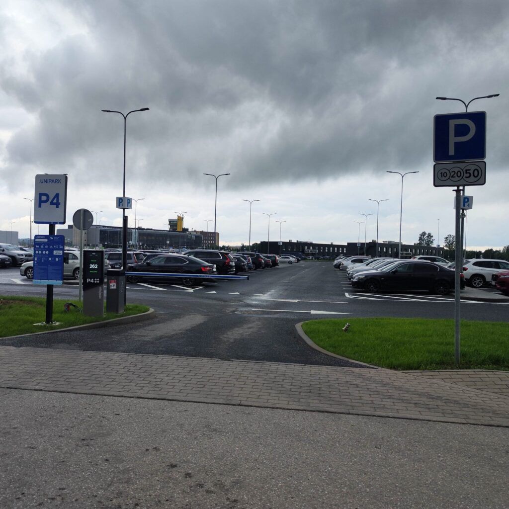 P4 long-term car park